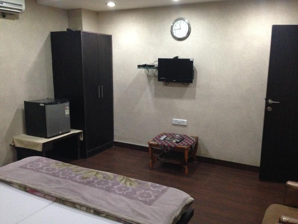 Hotel Silver Stone Ludhiana Værelse billede
