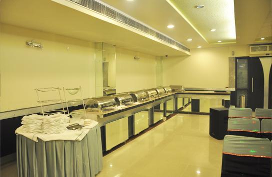 Hotel Silver Stone Ludhiana Eksteriør billede