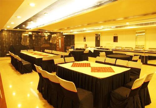 Hotel Silver Stone Ludhiana Eksteriør billede