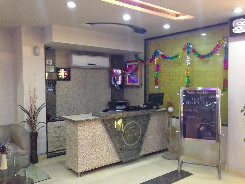 Hotel Silver Stone Ludhiana Eksteriør billede